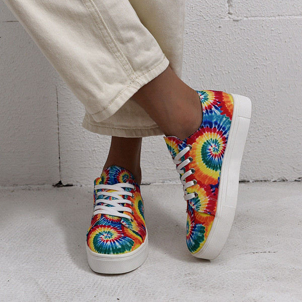 Tenisi dama colorati cu sireturi si talpa plata