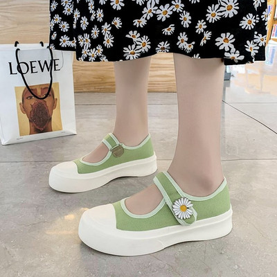 Ikdienas sieviešu apavi ar velcro un margrietiņu