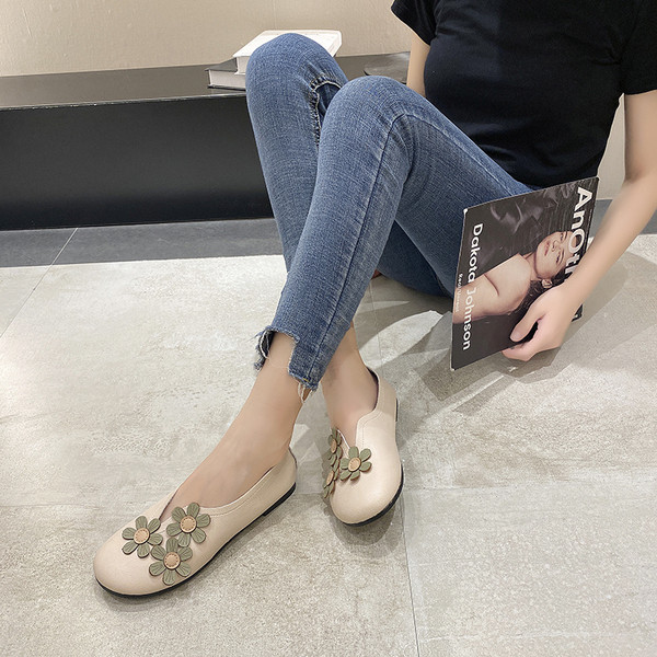 Pantofi de dama cu flori 3D si talpa plata