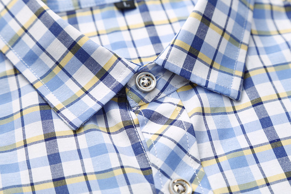 Cămașă casual în carouri, cu buzunar și mâneci scurte