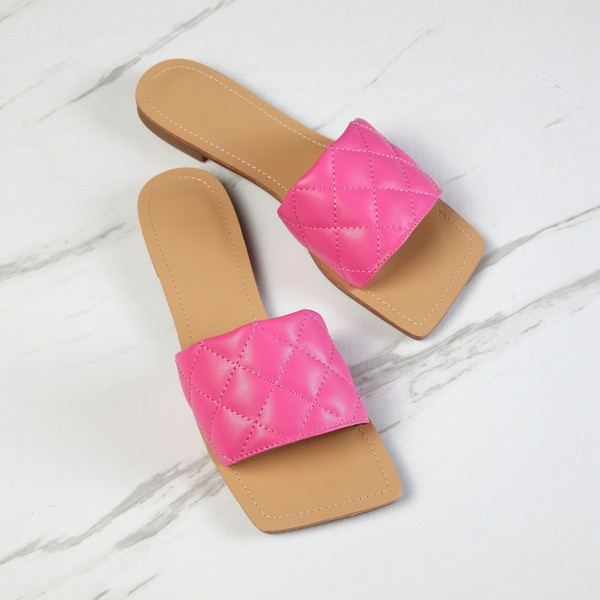 Нов модел ежедневни дамски чехли от еко кожа с равна подметка