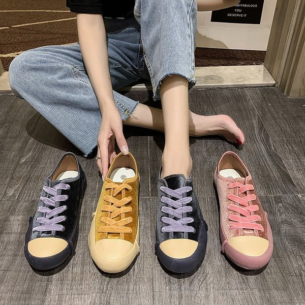 Tenisi casual dama confectionati din catifea cu talpa plata