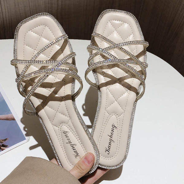 Papuci de damă cu bretele strălucitoare