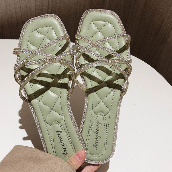 Papuci de damă cu bretele strălucitoare