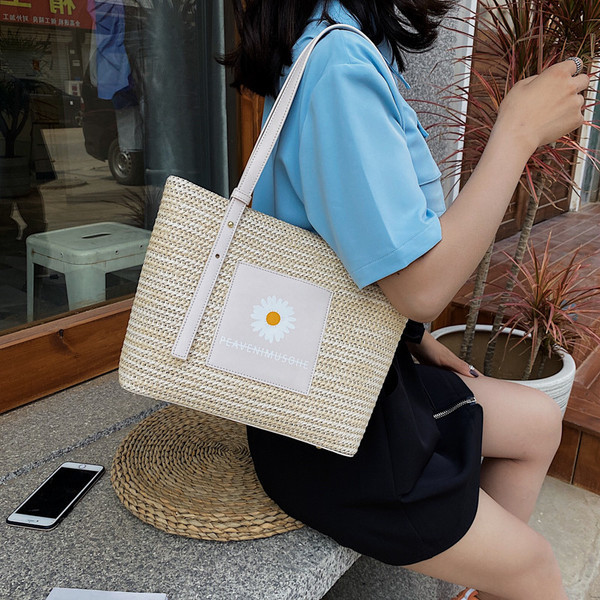 Geanta de umar de dama zilnica cu aplicatie