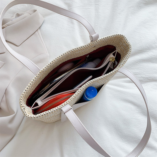 Geanta de umar de dama zilnica cu aplicatie