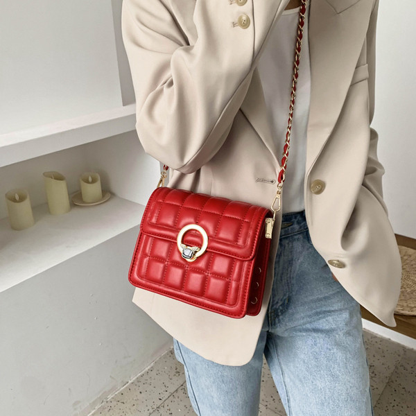 Geanta de dama din piele cu maner lung si inchizator