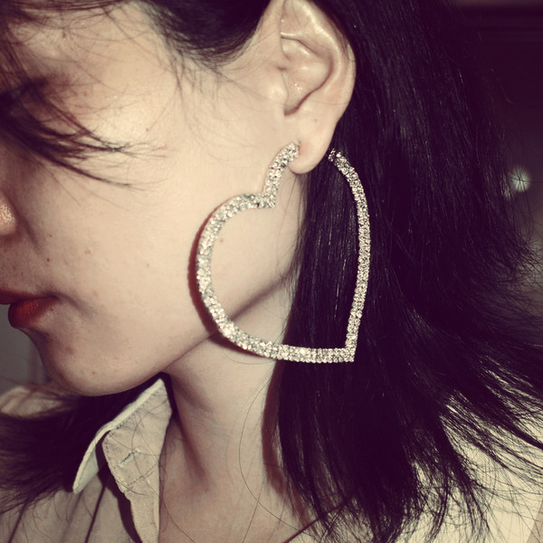 Cercei de dama cu pietre in forma de inima