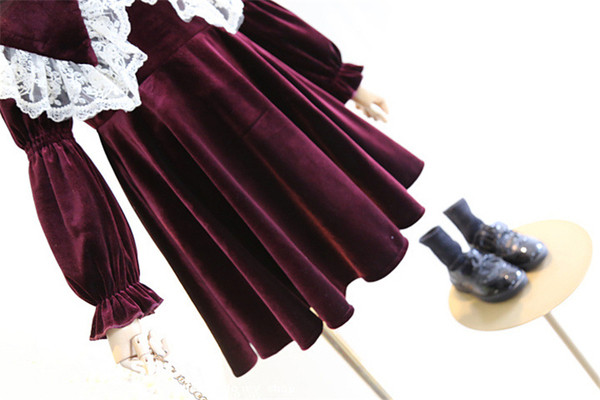 Rochie de copii eleganta pentru fete din catifea cu maneci lungi