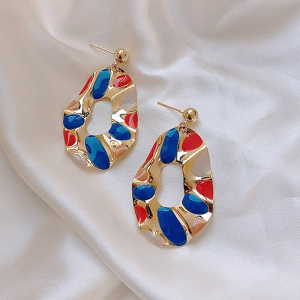 Cercei de dama moderni din metal cu pietre