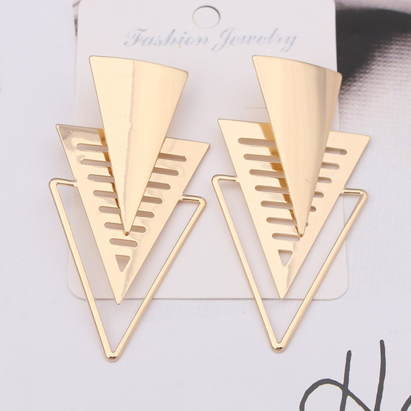 Cercei de damă din aur - cinci modele