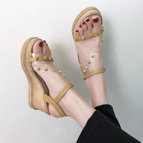 Hit sandale moderne de damă cu platformă înaltă