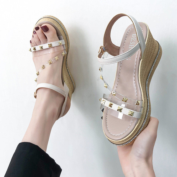 Hit sandale moderne de damă cu platformă înaltă