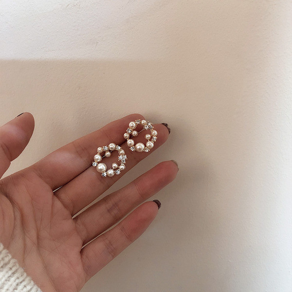 Cercei eleganti de dama cu perle si pietre - cinci modele