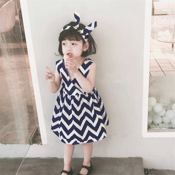 Rochie moderna pentru copii cu decolteu in V si spate gol