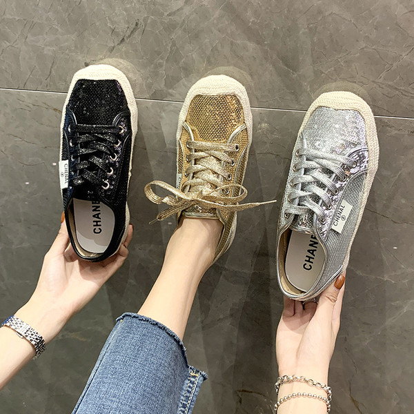 Tenisi moderni de dama cu paiete si talpa plata