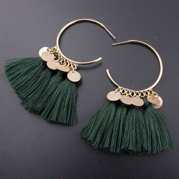 Cercei moderni de dama cu ciucuri si elemente metalice