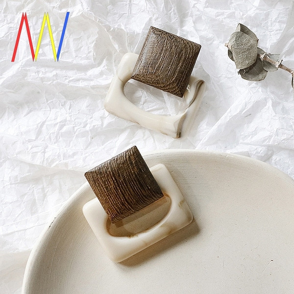 Cercei retro dama in forma dreptunghiulara