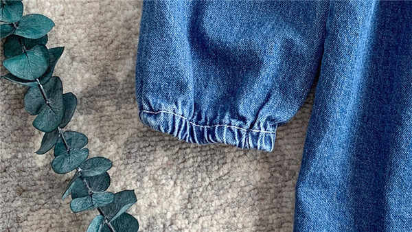 Rochie copii din denim pentru fete model croiat cu maneci lungi si guler