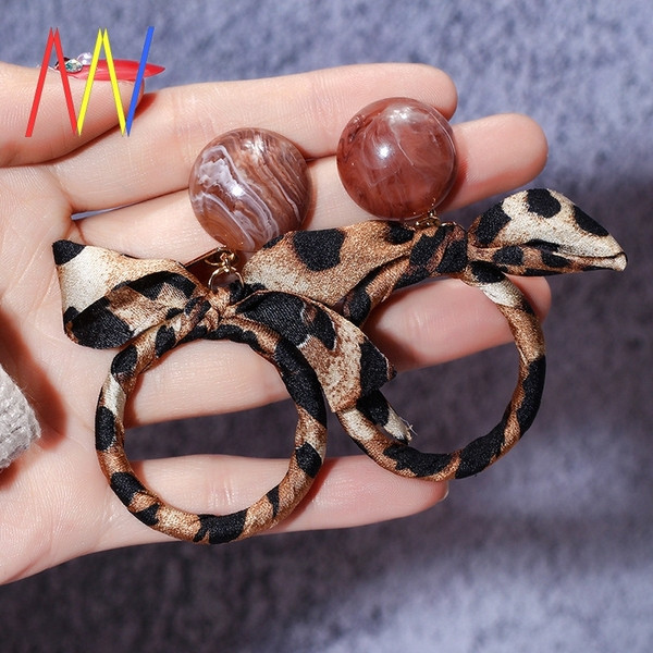 Cercei moderni de dama cu imprimeu leopard