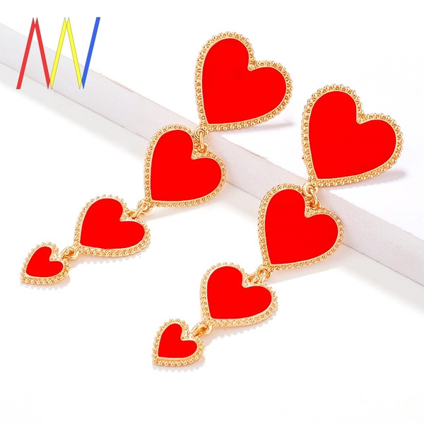 Cercei de damă moderni cu inimioare