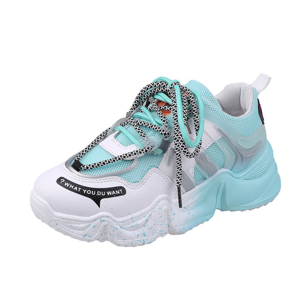 Adidași de damă bicolore cu șireturi și talpă aspră