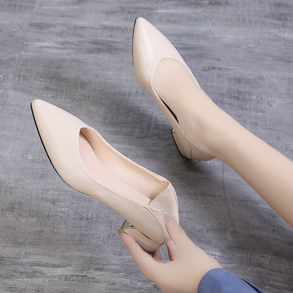 Pantofi dama casual model ascutit din piele ecologica