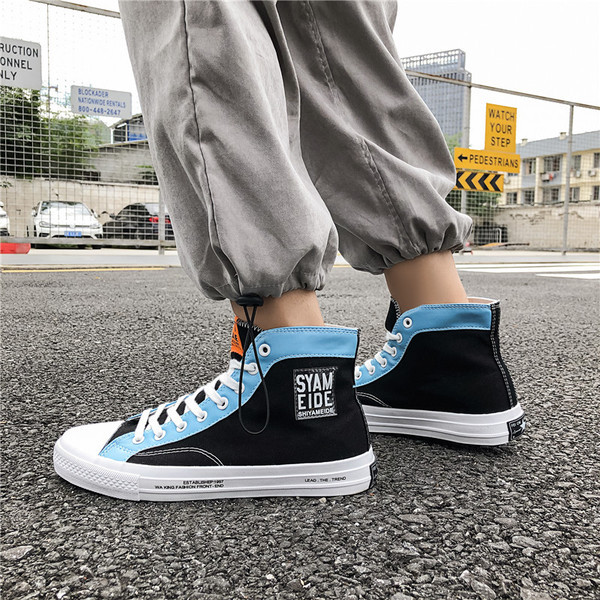 Tenisi casual pentru bărbați din material textil, cu inscripții și cravate