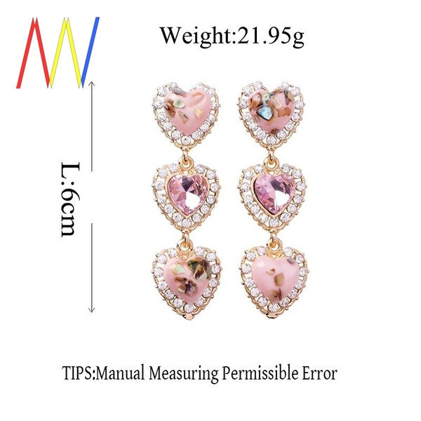 Cercei de damă suspendați în formă de inimă