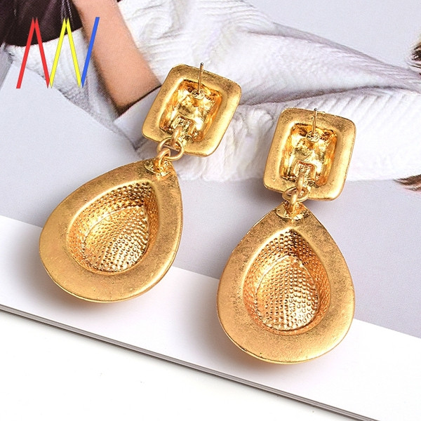 Cercei retro dama aurii cu pietre