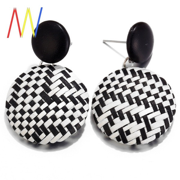 Cercei rotunzi casual de dama