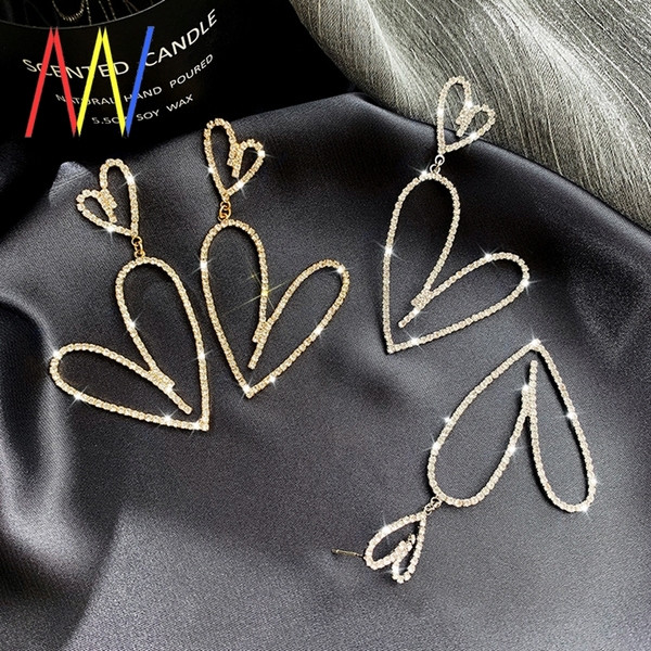 Cercei moderni de dama cu doua inimioare suspendate