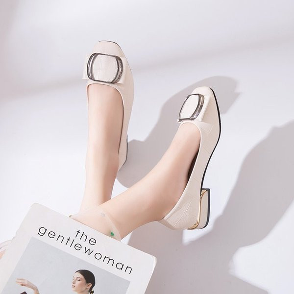 Pantofi casual de dama cu talpa moale si catarame