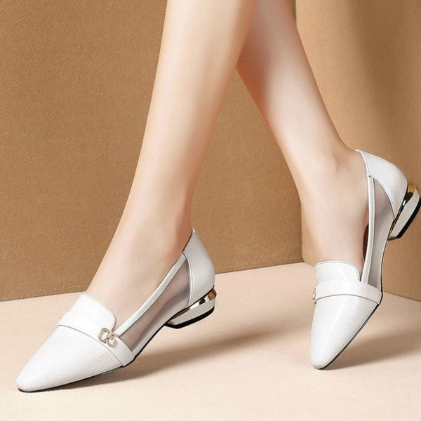 Pantofi de dama moderni din piele ecologica model ascutit