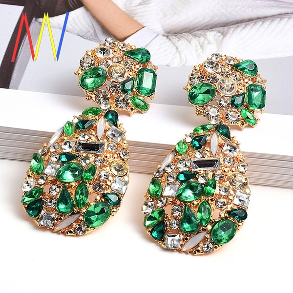 Cercei eleganti de dama in forma de lacrima cu pietre