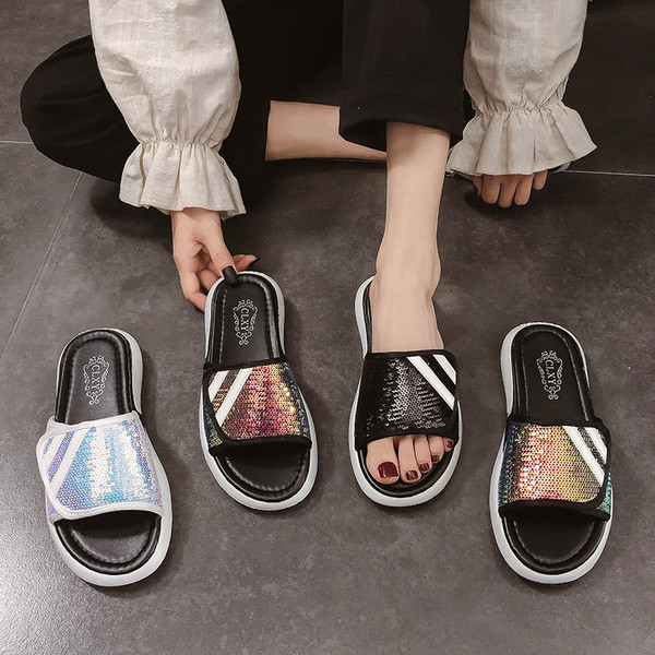 Novi model ženskih papuča na čičak i šljokice