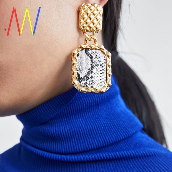 Cercei de dama actuali cu imprimeu animal