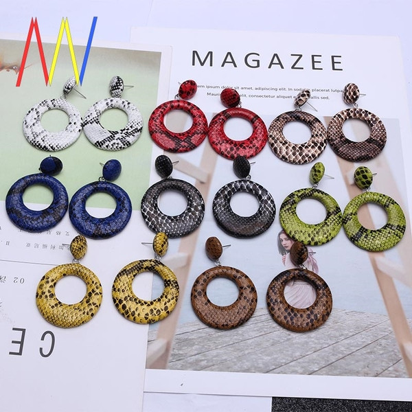 Cercei de dama actuali cu imprimeu animal