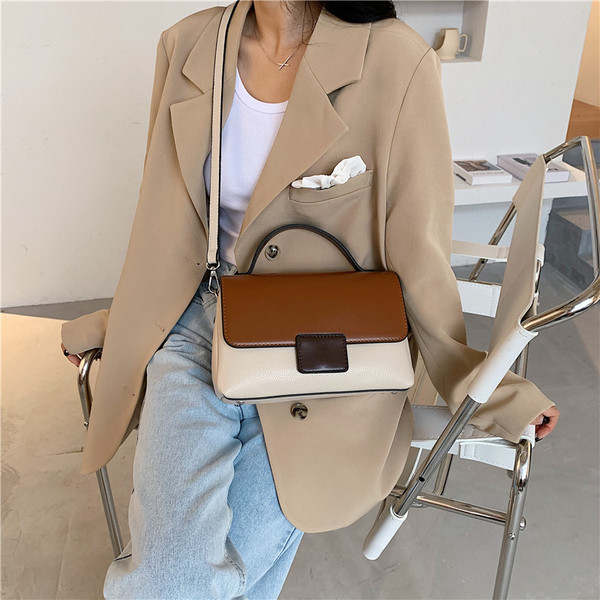 Geantă de umăr mică de damă cu închizătoare