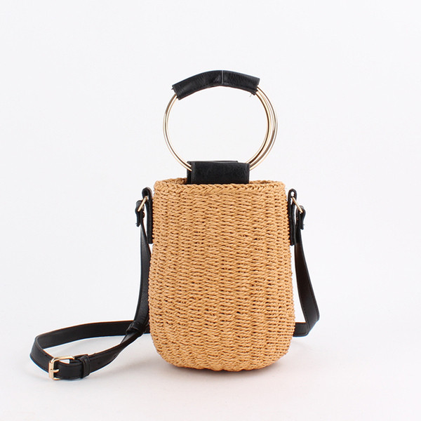 Moderna adīta sieviešu rokassomiņa