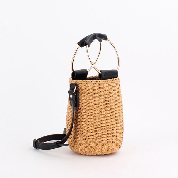 Moderna adīta sieviešu rokassomiņa