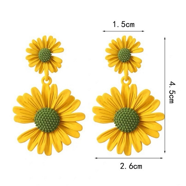 Mūsdienīgi sieviešu nokareni auskari zieda formā