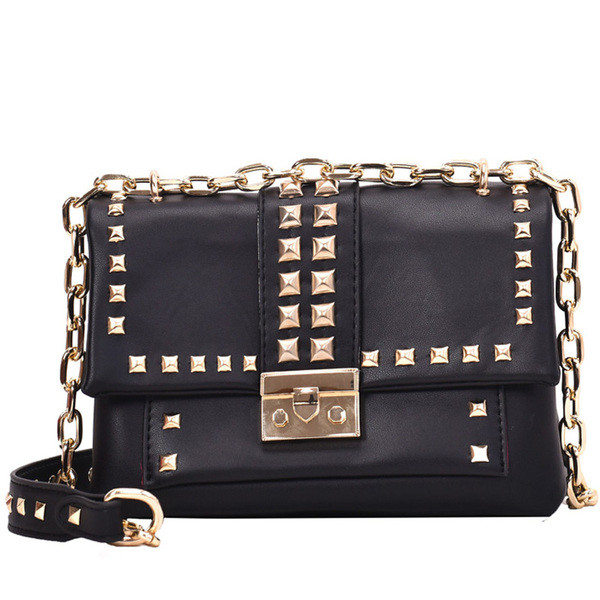 Moderna sieviešu soma ar cilpām un platu rokturi