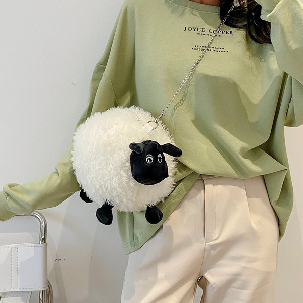 Sieviešu aktuāla maza somiņa ar metāla ķēdīti