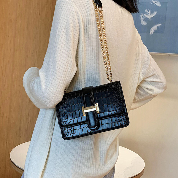 Kvadrātveida sieviešu plecu soma no eko ādas