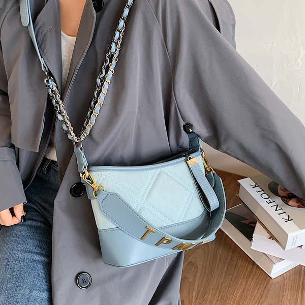 Sieviešu ikdienas kvadrātveida soma no eko ādas