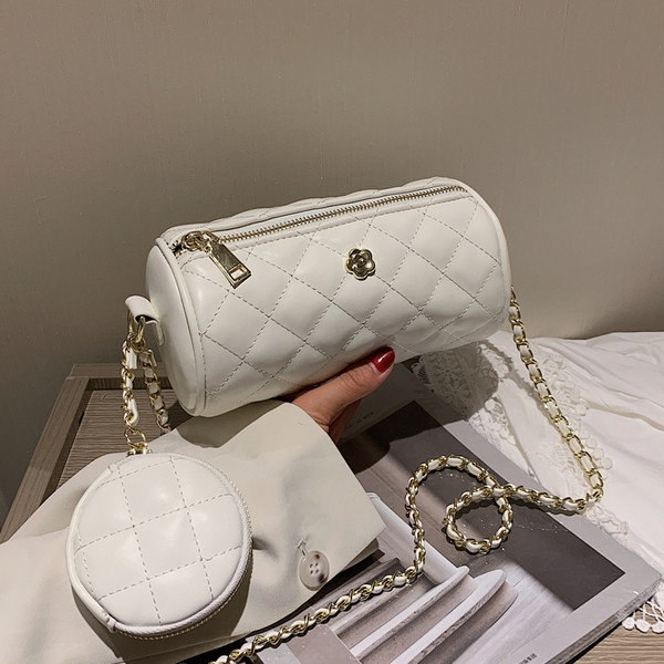 Sieviešu ikdienas maza somiņa ar metāla apdari