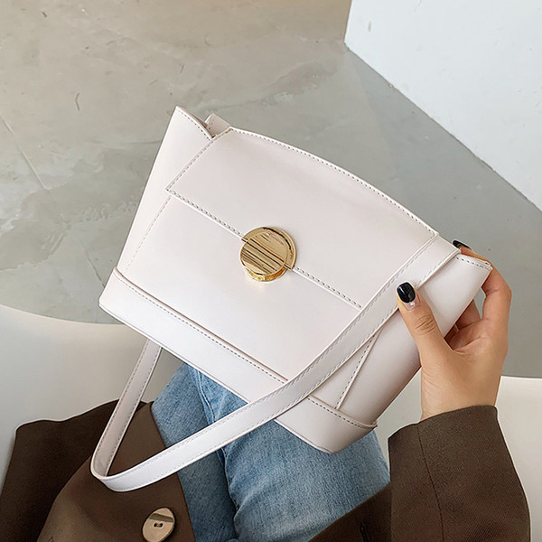 Geantă de umăr modernă cu închizătoare