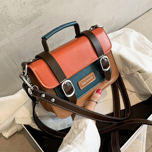 Ikdienas sieviešu mazā soma ar sprādzēm