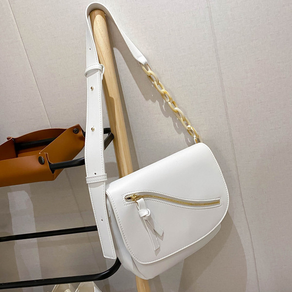 Sieviešu ikdienas soma no eko ādas ar rāvējslēdzēju